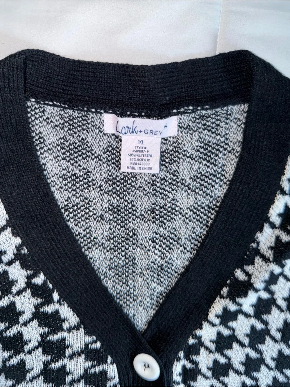 Women’s Black and White Houndstooth Long Cardigan Sweater - 1X